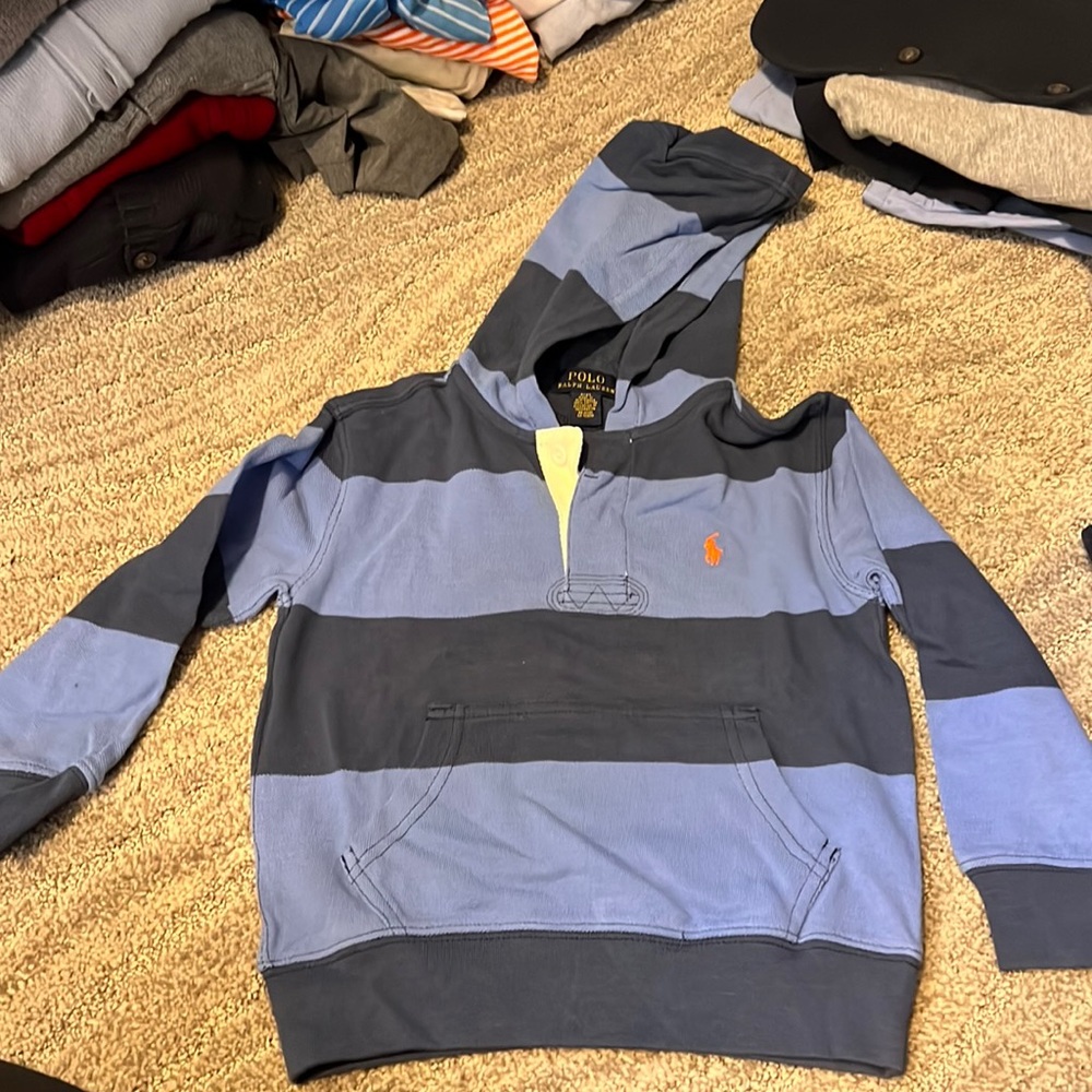 Great condition size 4t ralph lauren pullover